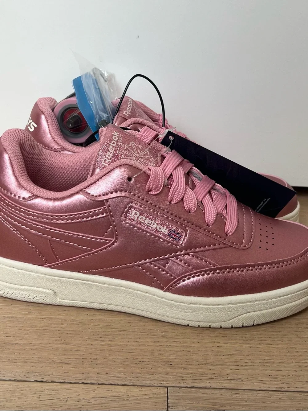 Reebok Heely's Club C Metallic Pink Rose Gold Sneakers - Women’s/Girl’s Size 4
